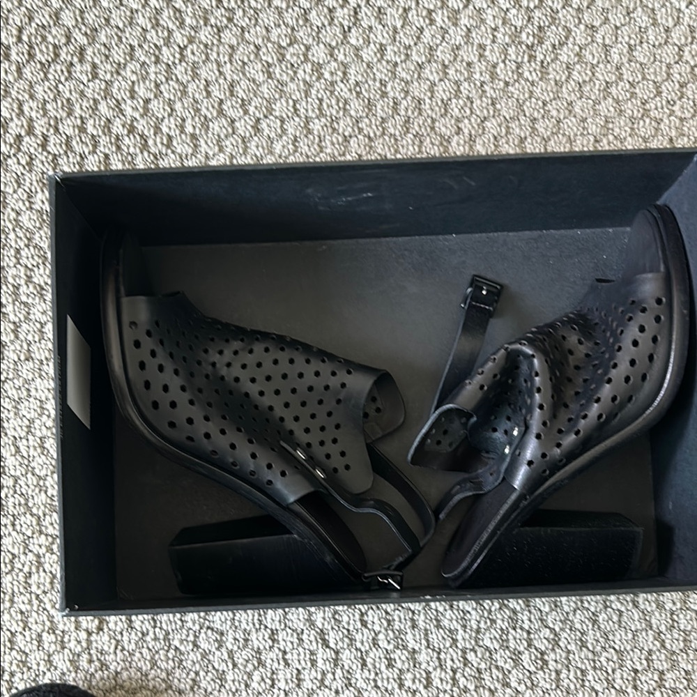 Rag & Bone Women's Black Perforated Sandals